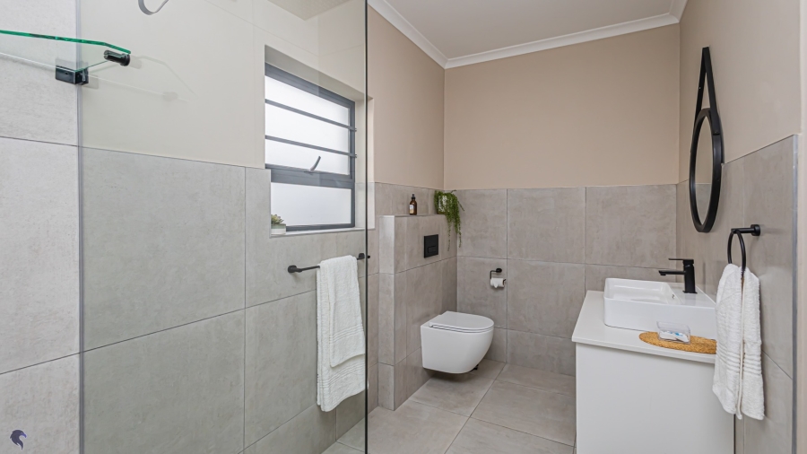 9 Bedroom Property for Sale in Long Acres Country Estate Western Cape